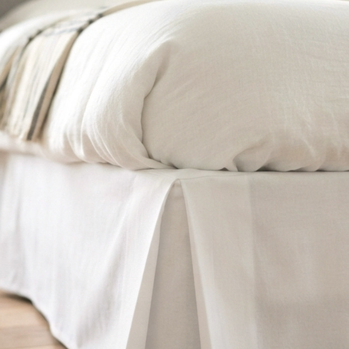 Single Bed — white single bed for hotels and hospitality, supplied wholesale by Formal Trading in Saudi Arabia and Bahrain. Complete set.